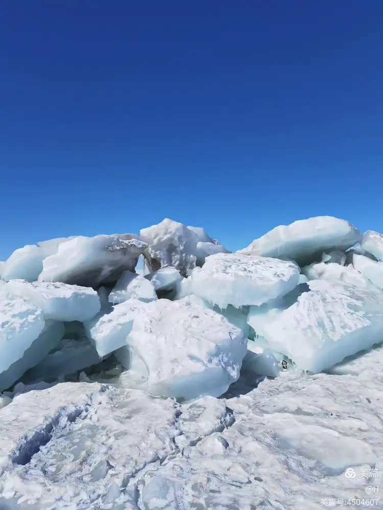 2024年春节初二游拍青海湖江西沟天然蓝冰